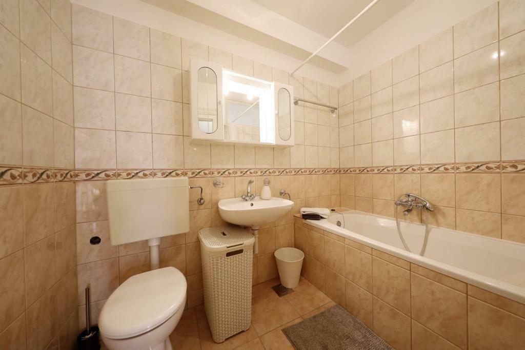 Apartman Bluemarin Apartamento Pakoštane Exterior foto